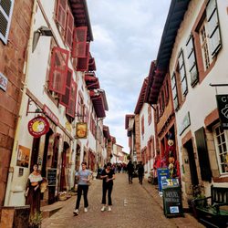 Commune de Saint-Jean-Pied-de-Port - Incredible!