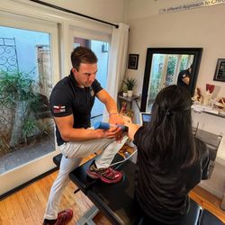 Vanderhoof Sports & Wellness Institute - Shockwave therapy