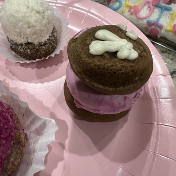 Three Dog Bakery - Rice Village - Pet Stores Near Me - Houston, Texas Three Dog Bakery - Rice Village - Pet Stores Near Me - Houston, Texas