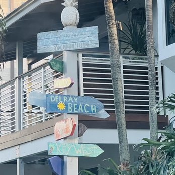 Briny Breezes - Parking Near Me - Boynton Beach, Florida