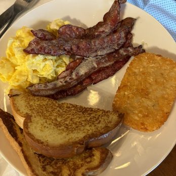 Moma’s Cafe - Breakfast - Cafes Near Me - Orlando, Florida Moma’s Cafe - Breakfast - Cafes Near Me - Orlando, Florida