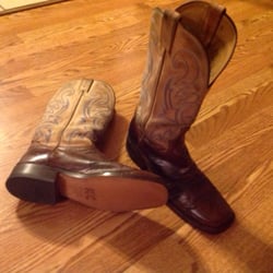 Reuter's Boots-Shoes-Repair - I picked up my resoled Tony Lama boots today.   Reuter's did awesome work!