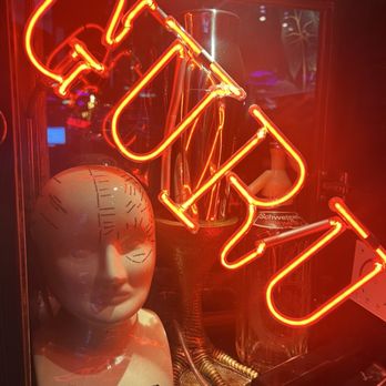 Salmón Gurú - Cocktail Bars Near Me - Madrid, M