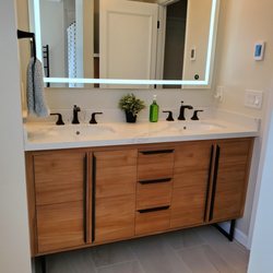 Sergio's Repairs General Contractor - Primary Bathroom