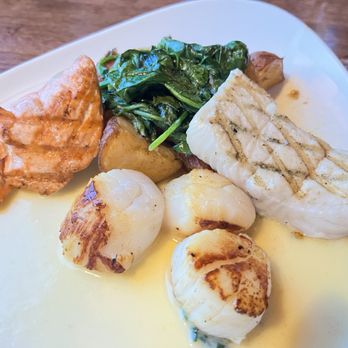 Ivar's Salmon House - Taste of the north west - Seafood Near Me - Seattle, Washington Ivar's Salmon House - Taste of the north west - Seafood Near Me - Seattle, Washington