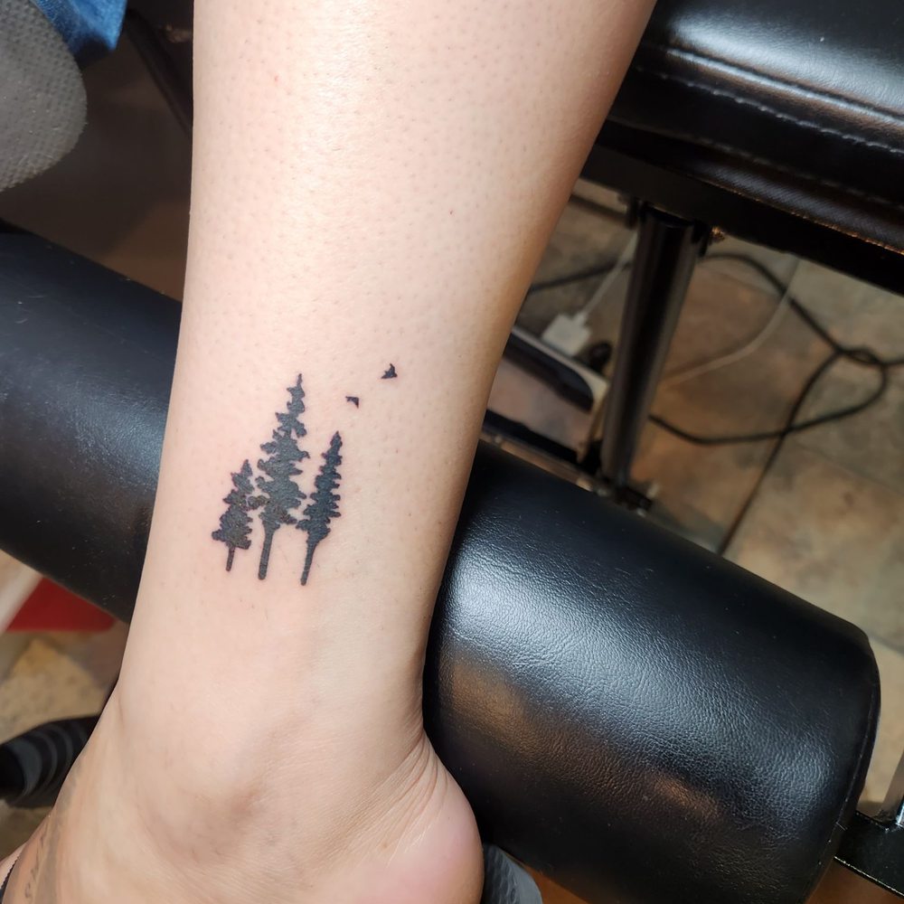 South Lake Tattoo - The artist did a great job but I feel we were overcharged. We got taken advantage of. - Tattoo Near Me - Stateline, Nevada South Lake Tattoo - The artist did a great job but I feel we were overcharged. We got taken advantage of. - Tattoo Near Me - Stateline, Nevada