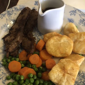 Marlborough Arms - What I actually got: no Yorkshire puddings. And ridiculous bacon-rasher-like dry strips of leathery beef that were dry and 25% gristle. - Pubs Near Me - London, XGL Marlborough Arms - What I actually got: no Yorkshire puddings. And ridiculous bacon-rasher-like dry strips of leathery beef that were dry and 25% gristle. - Pubs Near Me - London, XGL