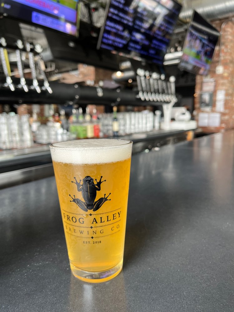 FROG ALLEY BREWING 50 Photos & 55 Reviews 108 State St, Schenectady