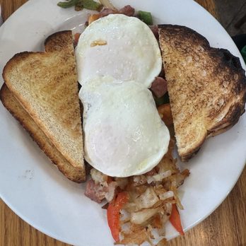 Hobnob Corner - American Near Me - Nashville, Indiana