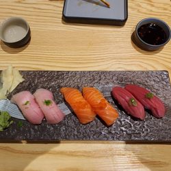 Xin Ramen Sushi & Yakitori Bar