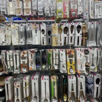 Daiso - Inside - Department Stores Near Me - Germantown, Tennessee