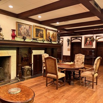 The Cheshire - beautiful lobby - Hotels Near Me - St. Louis, Missouri The Cheshire - beautiful lobby - Hotels Near Me - St. Louis, Missouri