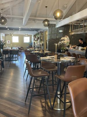 Willi’s Wine Bar by null