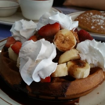 Beacon Restaurant - Waffle Sundae - Breakfast & Brunch Near Me - Wichita, Kansas Beacon Restaurant - Waffle Sundae - Breakfast & Brunch Near Me - Wichita, Kansas