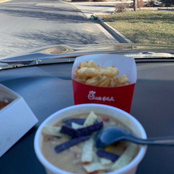 Chick-fil-A - ows a bowl of soup and a box of fries - Fast Food Near Me - Reno, Nevada Chick-fil-A - ows a bowl of soup and a box of fries - Fast Food Near Me - Reno, Nevada