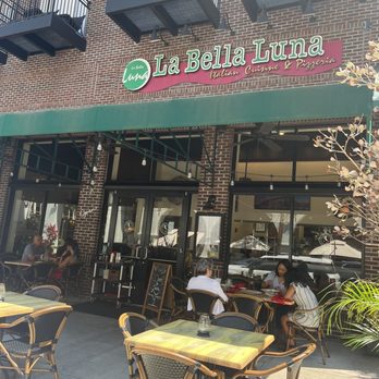 La Bella Luna - the entrance! - Pizza Near Me - Orlando, Florida La Bella Luna - the entrance! - Pizza Near Me - Orlando, Florida