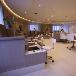 Nails 1010 & Spa
