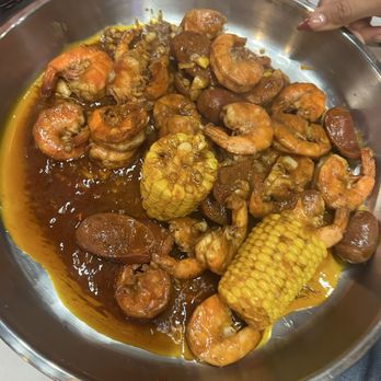 Grab A Crab - Deveined Shrimp (Headless) (1 Lb) plus corn and sausages - Cajun/Creole Near Me - Monterey Park, California