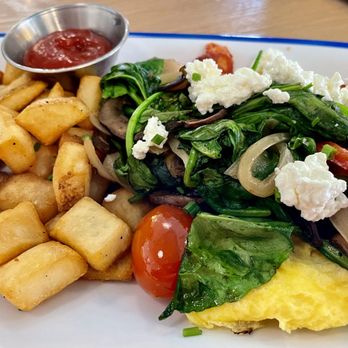 Biscuit Belly - St Matthews - Garden Basket - Breakfast & Brunch Near Me - Louisville, Kentucky Biscuit Belly - St Matthews - Garden Basket - Breakfast & Brunch Near Me - Louisville, Kentucky