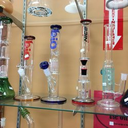 Amigos Smoke Shop - Clover Glass too , on sale