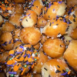 World Donuts - HALLOWEEN DONUT HOLES!