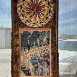Circus-themed decor. Circus-themed decor.
