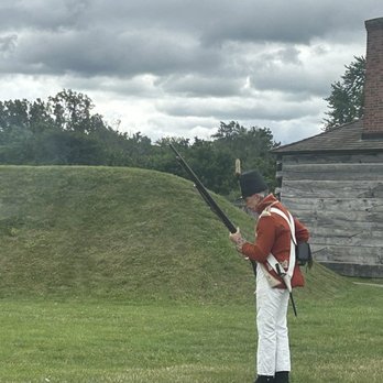Fort George - Mask demo - Landmarks & Historical Buildings Near Me - Niagara-on-the-Lake, Ontario Fort George - Mask demo - Landmarks & Historical Buildings Near Me - Niagara-on-the-Lake, Ontario