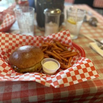 Agave Grille 2 - Cheeseburger - American Near Me - Ajo, Arizona Agave Grille 2 - Cheeseburger - American Near Me - Ajo, Arizona
