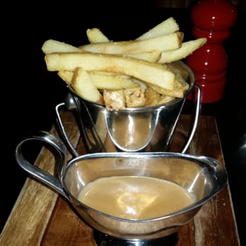 Bow Lane - Chips and sauce - Cocktail Bars Near Me - Dublin, D