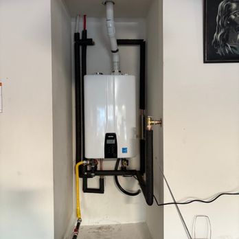 Zebs Plumbing - Navien 240A2 tankless water heater - Plumbing Near Me - Apple Valley, California Zebs Plumbing - Navien 240A2 tankless water heater - Plumbing Near Me - Apple Valley, California