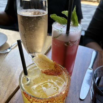 Limón - Sparkling wine, chaman, pomegranate mocktail - Peruvian Near Me - Oakland, California