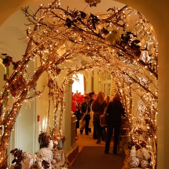 Filoli - Entrance into the front room during the Holiday Traditions event - Botanical Gardens Near Me - Woodside, California