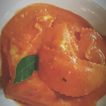 255 By Alta Rossa - Ricotta stuffed agnitolli with rosé - Italian Near Me - Vaughan, Ontario 255 By Alta Rossa - Ricotta stuffed agnitolli with rosé - Italian Near Me - Vaughan, Ontario
