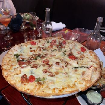 Soma - Chicken Alfredo Pizza - New American Near Me - Beverly, Massachusetts