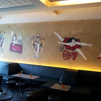 Henry's Bar - Cocktail Bars Near Me - Amsterdam, New Hampshire