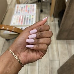 La Bella Nail Salon - UV GEL TIP
