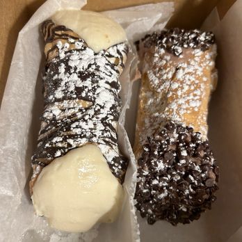 Mike's Pastry - Bakeries Near Me - Boston, Massachusetts Mike's Pastry - Bakeries Near Me - Boston, Massachusetts