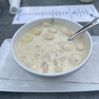 Patio 03907 - Clam Chowder - Seafood Near Me - Ogunquit, Maine