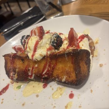 Cooper’s Hawk Winery & Restaurant - Caramelized Hawaiian Bread French Toast - New American Near Me - Troy, Michigan