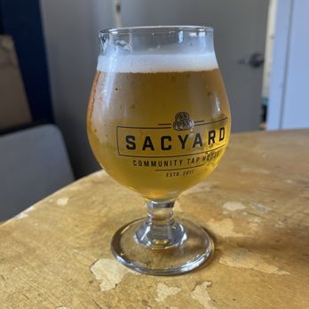 SACYARD COMMUNITY TAP HOUSE - Updated September 2025 - 395 Photos & 289