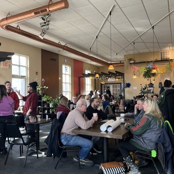 La Finca Coffeehouse - Coffee & Tea Near Me - Saint Francis, Wisconsin La Finca Coffeehouse - Coffee & Tea Near Me - Saint Francis, Wisconsin
