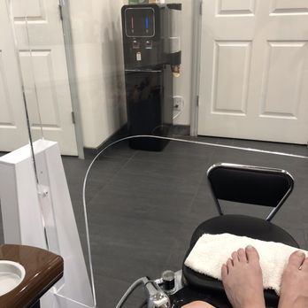 Eva Nail Salon - Plexiglass - Nail Salons Near Me - Brooklyn, New York