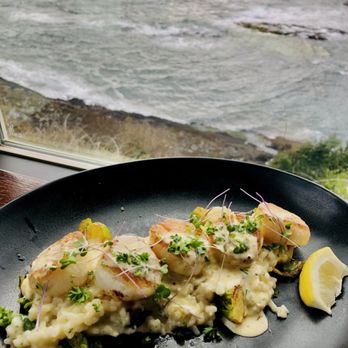 Tidal Raves - Scallops in risotto bed - New American Near Me - Depoe Bay, Oregon Tidal Raves - Scallops in risotto bed - New American Near Me - Depoe Bay, Oregon