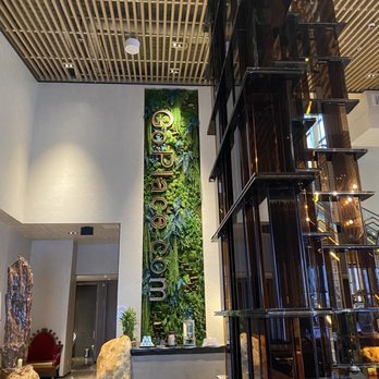 Go Place - Lobby area - Day Spas Near Me - Markham, Ontario