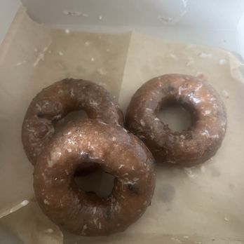 M & M Donuts - Blueberry donut - Donuts Near Me - Anaheim, California M & M Donuts - Blueberry donut - Donuts Near Me - Anaheim, California