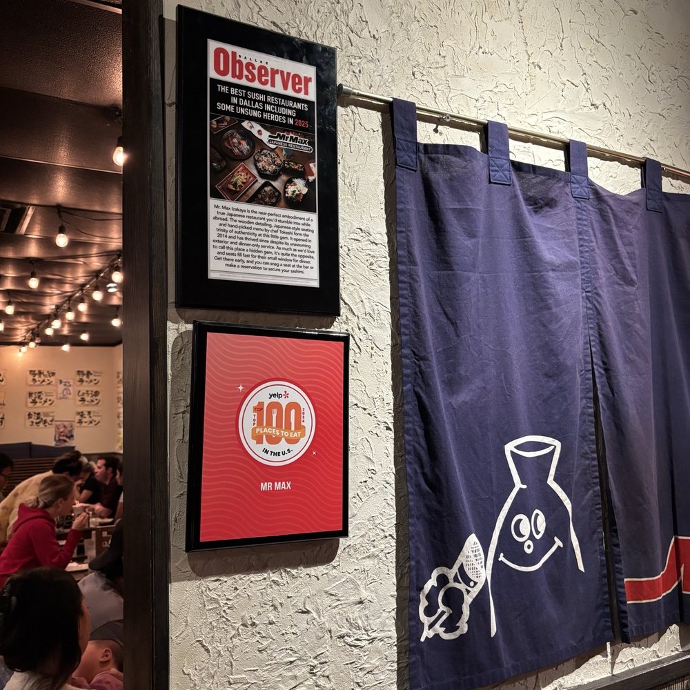 Mr Max - inside - Sushi Bars Near Me - Irving, Texas