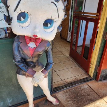 Ginas Anykine Grinds Cafe - Breakfast & Brunch Near Me - Waimea, Hawaii