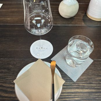 Brown Downtown Napa - Wine Bars Near Me - Napa, California