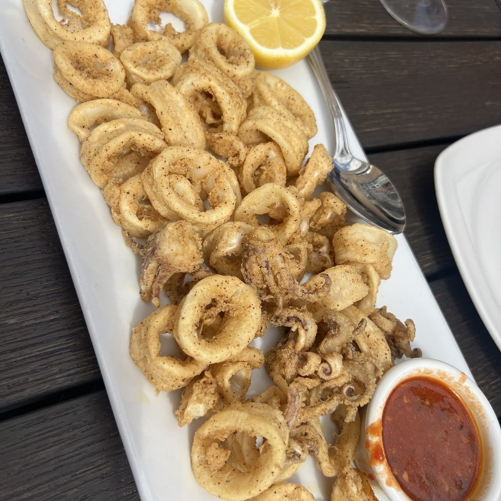 Veranda Restaurant & Cafe - Calamari Fra Diablo - Mediterranean Near Me - Bayside, New York Veranda Restaurant & Cafe - Calamari Fra Diablo - Mediterranean Near Me - Bayside, New York
