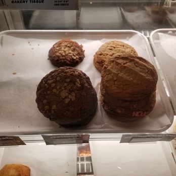 Back Door Donuts - Bakeries Near Me - Oak Bluffs, Massachusetts Back Door Donuts - Bakeries Near Me - Oak Bluffs, Massachusetts